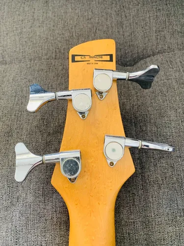 ギター Ibanez Soudgear Gio Baixo Ibanez Gio Soundgear 4 Cordas Ativo | MercadoLivre