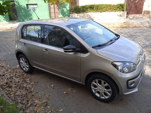 Volkswagen Up! 2016 1.0 High Up! 75cv