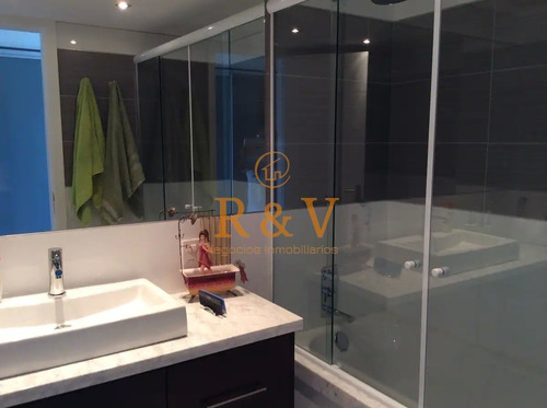 Imagen 22 de 30 de Venta Y Alquiler De Moderno Departamento De Tres Dormitorios Más Dependencia A Pasos De Playa Brava
