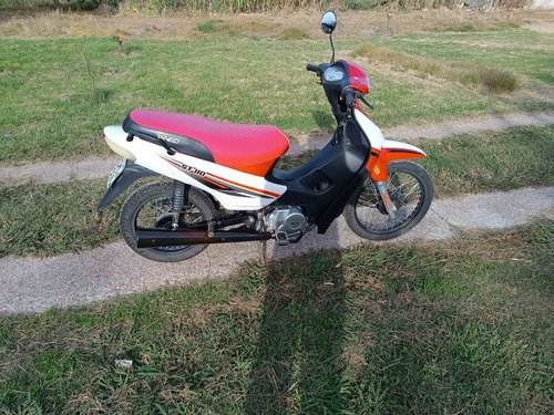 Moto Tango, Modelo St 110