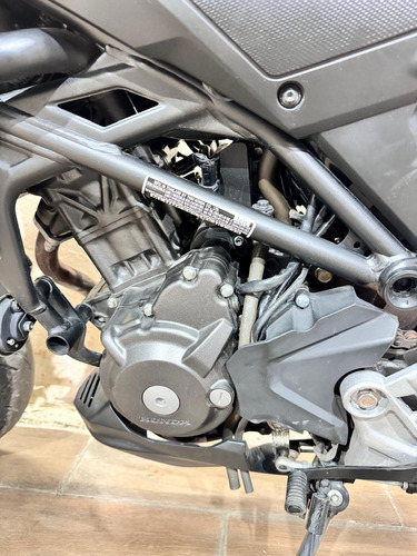 Honda Cb300 Abs, Prácticamente Nueva, 5800 Millas Originales