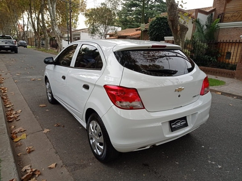 Imagen 4 de 15 de Chevrolet Onix Nafta 1.4 Lt Año 2015