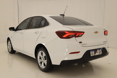 Chevrolet Onix plus 1.0 Turbo Premier At