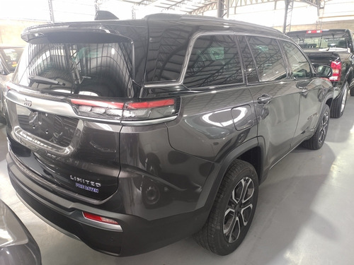 Imagen 4 de 9 de Jeep Commander 2022 2.0 Td380 At9 4x4 7pas Limited
