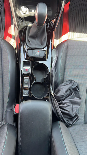 Peugeot 2008 1.2T Puretech Allure Pack