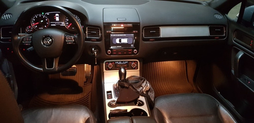 Imagen 6 de 10 de Volkswagen Touareg 3.6 V6 Premium