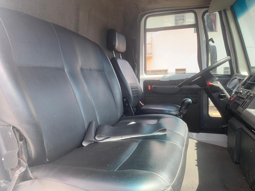 Ford Ford Cargo 2422 Truck + Chassis 2009