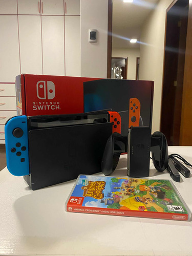 Nintendo Switch + Animal Crossing New Horizons