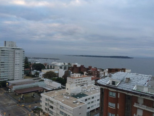 Venta De Apartamento 3 Dormitorios En Península