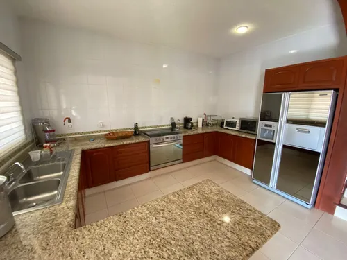 Residencia Lomas De Cocoyoc 5r 5b 4e Alberca Super Jardin