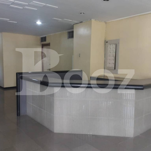 Alquiler De Piso Industrial, Guarenas, 685mt2