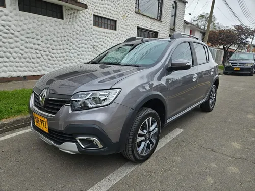 Renault Stepway 1.6 Dynamique / Intens Automática
