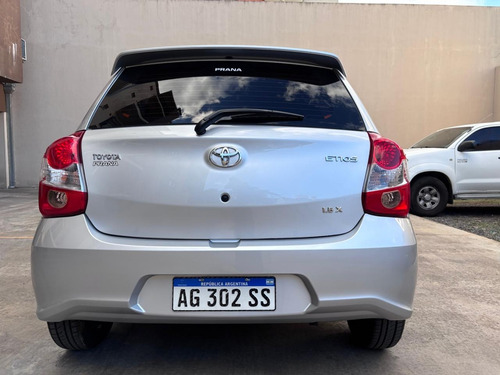Toyota Etios 1.5 Sedan X