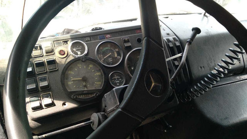 Mercedes Benz 1524
