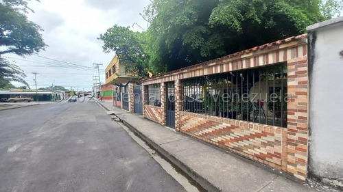 Imagen 2 de 9 de Casa Comercial En Venta Guanare Portuguesa #22-27149 Dr Tlf: 0414-5334781