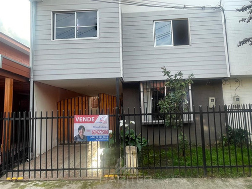 Casa En Venta De 4 Dorm. En Curicó