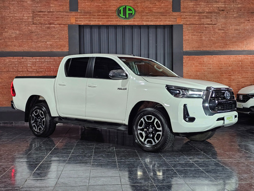 Toyota Hilux Hilux 2.8 SRV 4x2 AT