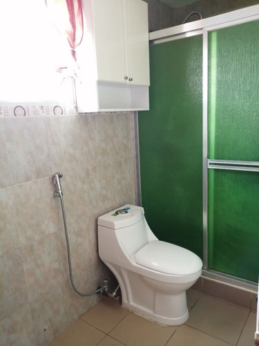 Imagen 9 de 12 de Se Vende Acogedor Apto.de 45 Mts² En La Av. Andrés Bello. Jfl 0424 2595983 0412 5437087