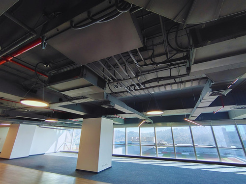 Arriendo De Oficinas Gran Torre Costanera. Desde 1.000 M2
