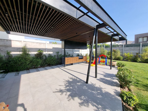 Arriendo Casa De 3 Dorm, En Chamisero Chicureo