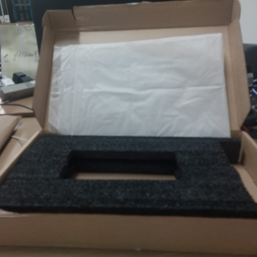 Notebook Samsung Samsungbook 550xda-kvs (apenas Caixa) Bege (Usado)