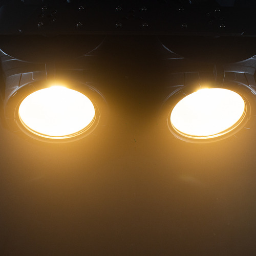 Luz de escenario LED cegador Alienpro Quasar 127V