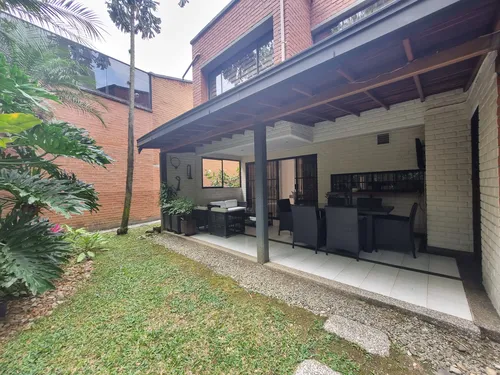 Casa En Venta En El Poblado Sector Los Gonzalez