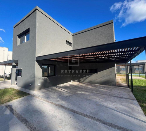 Casa En Venta, 3 Dormitorios. Barrio Cerrado, Escobar, G.b.a. Zona Norte
