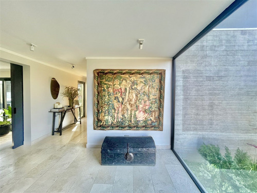 En Condominio: Bernardo Larrain - Av. La Dehesa