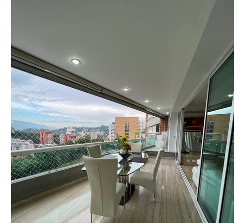 En Venta Apartamento Planta Baja Tipo Duplex, Doble Terraza, En La Urb. Lomas De La Alameda.