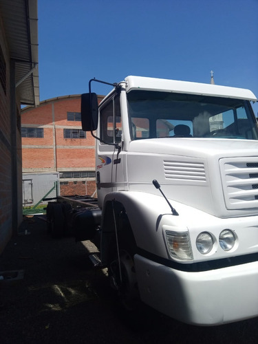 Imagem 3 de 13 de M.benz/l 1620 2000