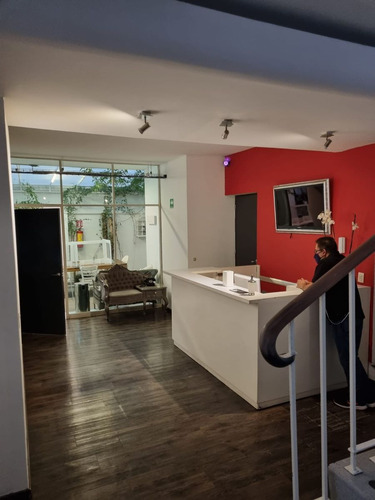 Amplia Y Hermosa Casa Con Uso De Suelo En Col. Polanco
