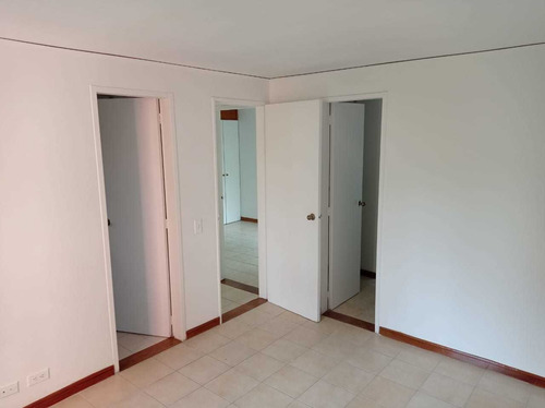 Imagen 12 de 14 de Se Arrienda Apartamento En Medellin, Poblado