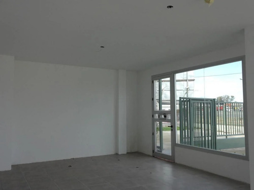 Financiado - Local / Oficina Planta Baja 52 M²
