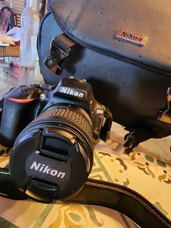 Cámara Nikon D5600 (2mil Disparos)
