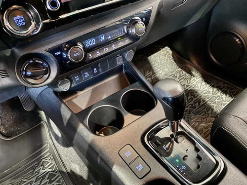 Imagem 13 de 15 de Toyota Hilux Cd Srx 4x4 2.8 Tdi 16v Diesel Aut 2019