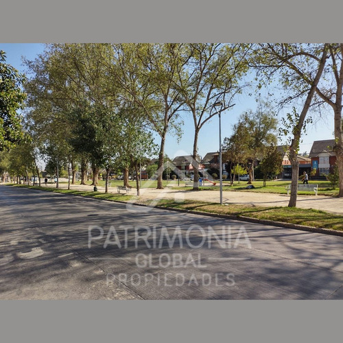 Casa En Arriendo De 5 Dorm. En Maipú
