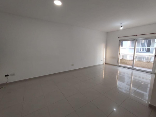 Imagen 2 de 7 de Monoambiente En Venta, Moreno 810 (4°c), Belén De Escobar