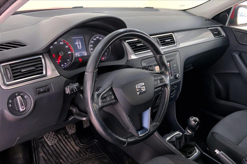 Imagen 13 de 15 de Seat Toledo 4x2 4 Pts Style, 12t, 110 Hp, Tm6, Cd, Ra-16