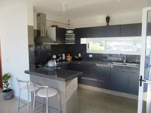 Casa En Alquiler De 3 Dormitorios En Balneario Buenos Aires