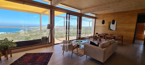 Parcela De 5.118 M2 Con Casa Nueva En Ocho Quebradas
