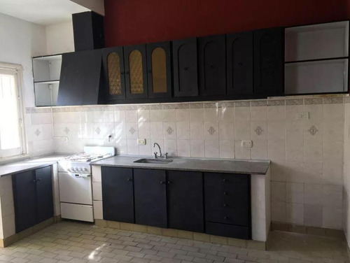 Casa En Venta - 3 Dormitorios 3 Baños - 130 Mts2 - La Plata