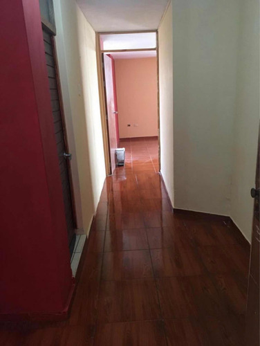 Casa - 210 M2 - 9 Dormitorios - 5 Baños