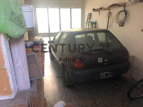 Imagen 19 de 19 de Calle 20 Esq. 48 - Casa De 4 Dormitorios Y Cochera A La Venta