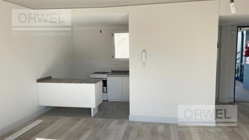 Imagen 9 de 16 de 2 Ambientes - Balcón Terraza - Cochera - Bajas Expensas