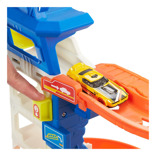 Hot Wheels Monster Trucks Reckin Raceway Playset Con Monster