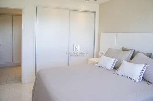 Hermoso Penthouse En Venta, En Primera Linea.- Ref: 3309
