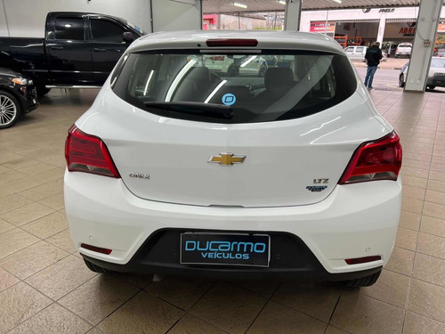 Imagem 5 de 12 de Chevrolet Onix 2019 1.4 Ltz 5p