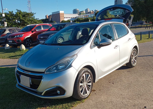 Peugeot 208 1.6 Allure