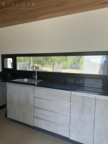 Imagen 9 de 30 de Venta - Excelente Casa Moderna Ubicada En Pilar, Barrio Privado - Bayugar Negocios Inmobiliarios